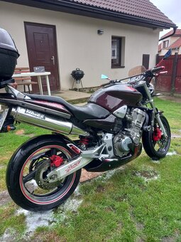 Honda Hornet 900 - 4