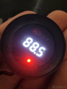 Automobilový bezdrátový FM vysílač od AUKEY Díky technologi - 4