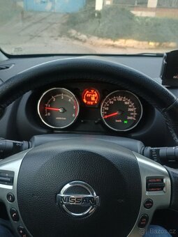 Nissan Qashqai +2 - 4