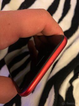 iPhone SE 2020 - 4