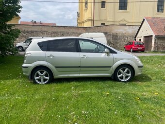TOYOTA COROLLA VERSO 1.8 VVT-i , 7 míst, 119 000 km - 4