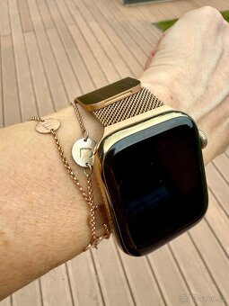Apple Watch 8 45mm - 4