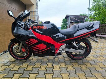 Suzuki RF 600 R - 4