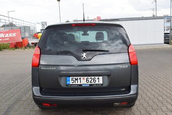 PEUGEOT 5008 1.6i 115KW/MANUÁL/ČR PŮVOD/2X SADY KOL/SERVISKA - 4
