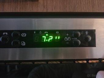 Vestavná mikrovlnná trouba Whirlpool AWM 491/IX - 4