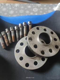 2 Podlozky 5×112 + 5×100 a 8 sroub sirka 20mm - 4