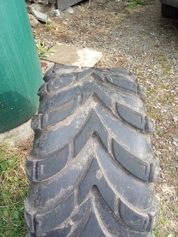 Pneu 25x10-12 - 4