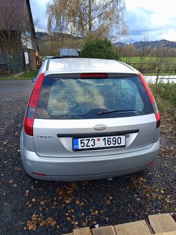 Ford fiesta 1.4 TDCi - 4