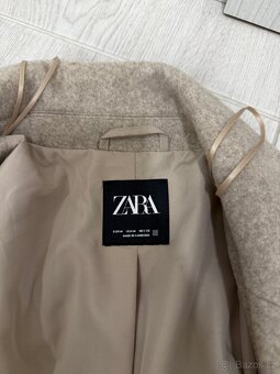 Béžový dámský kabát – dlouhý, elegantní - 4