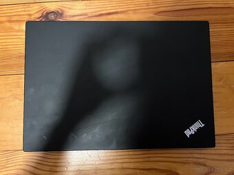 Lenovo ThinkPad T490 - 4