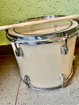 Buben na fandění - 4