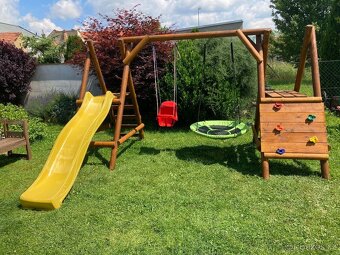 Dětské hřiště se skluzavkou - 4