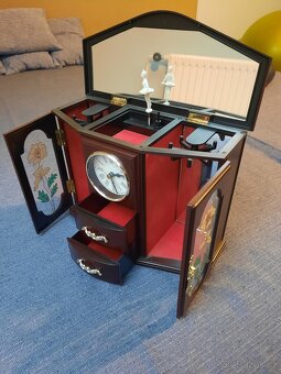 Šperkovnice s hodinami - 4