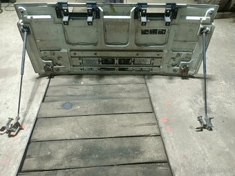 Kapota Iveco Cargo - 4