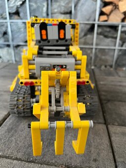 Prodám Lego Rc buldozer - 4