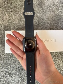 Apple Watch 4 44mm - 4