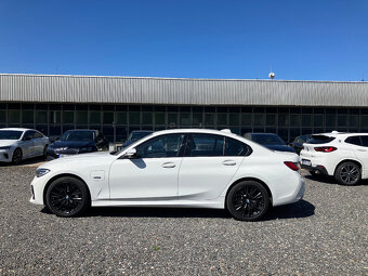 BMW 330 E X DRIVE M PAKET 215 KW - 4