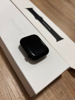 Apple Watch 9, 45mm, temně inkoustové, baterie 100% - 4