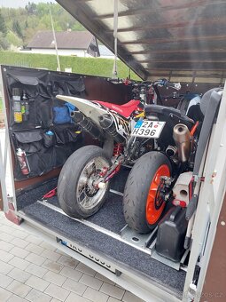 Skříňový přívěs s víkem do 750kg na převoz moto a kol - 4