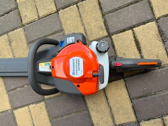 plotostřih Husqvarna 122HD60 - 4