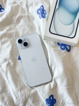 iPhone 15 modrý 128 GB - BEZ MOŽNOSTI SIM KARTY - 4