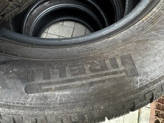 Zimní pneumatiky Pirelli 235/65/17 - 4