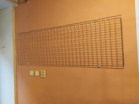 Prodám zařízení z obchodu s oděvy (stojany, štendry, světla) - 4