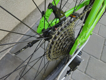 Prodám kolo Core Nipper 24 zelené 1x9 Shimano Acera - 4