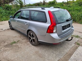 Volvo V 50 2.0 Diesel 100kw Kombi Automat Klima/Na opravu//. - 4