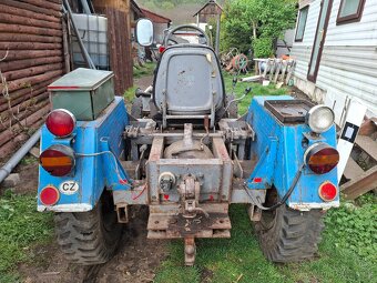 Traktor domácí výroby Škoda 1202 - 4