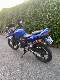 Prodám HONDU CBR 125R - nová STK - 4
