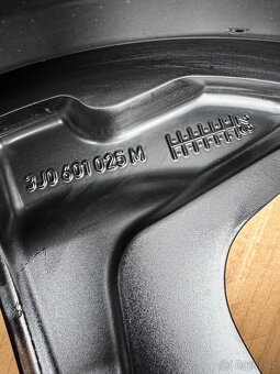 VOLKSWAGEN PASSAT B9 i B8, typ COVENTRY BLACK 5x112 - 4
