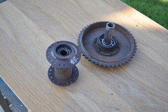 Zadní rozeta Pérák 250/350 - 4