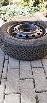 4 x plechové disky + zimní pneumatiky 185/65 R15 88 T - 4