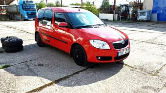 škoda roomster 1.2 HTP. benzin ( velmi pekny stav ) - 4