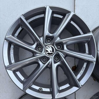 ALU KOLA ŠKODA OCTAVIA KAROQ SUPERB 17" ET52 - 4