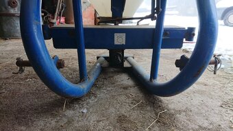 Rozmetadlo průmyslových hnojiv - 4