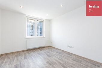 Prodej bytu 2+kk, 47 m², centrum Opavy – náměstí Osvoboditel - 4