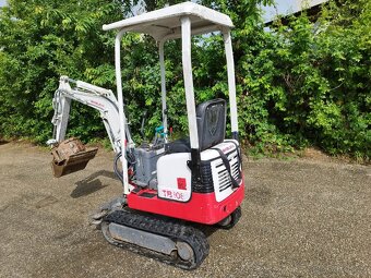Minibagr Takeuchi 900kg. Rozsirovaci - 4
