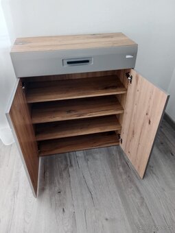 Komoda - 4