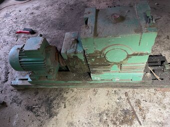 Šneková převodovka motor - 4