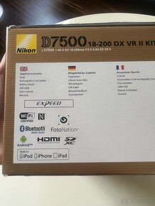 Nikon D7500 s objektivem AF-S 18-1 - 4