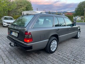 Mercedes W124, 300TD 4Matic, nádherný stav, výměna možná - 4