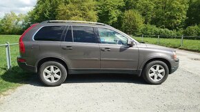 Volvo XC90 D5, 2x majitel, serviska, nezávislé topení, xenon - 4