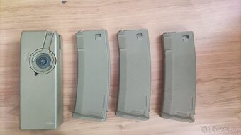Airsoft AR-15/M4 + příslušenství - 4