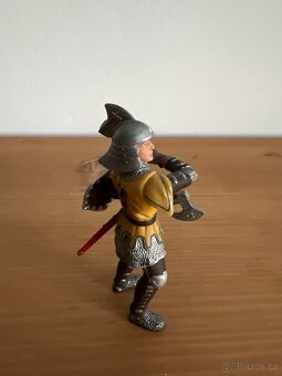 Schleich rytíř s sekerama - 4