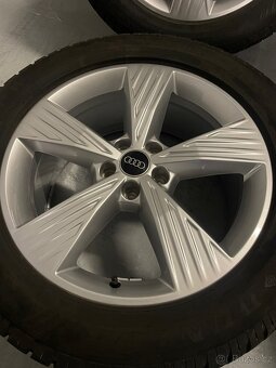 Original zimni alu Audi Q4 e-tron 89A r19 Top stav - 4