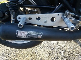 Suzuki GS750E - 4