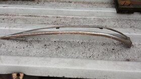 Lišta a znak na kapotu Škoda 1200, 1201 Sedan - 4
