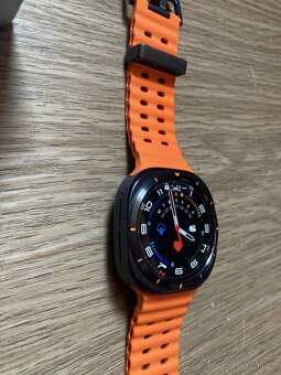 Samsung Galaxy Watch Ultra šedý titan - 4